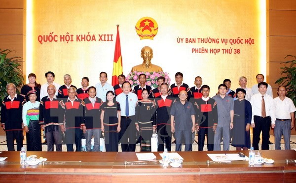 Prestigious ethnic people in Dak Lak praised - ảnh 1